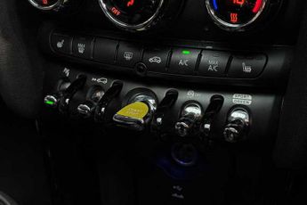 MINI ELECTRIC HATCH Cooper SE 32.6kWh Level 3 Hatchback 3dr Electric Auto (184 ps)