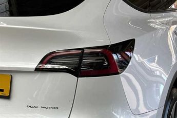 TESLA MODEL Y (Dual Motor) Long Range SUV 5dr Electric Auto 4WDE (384 bhp)