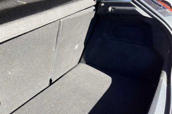 Vauxhall Corsa Electric 50kWh Elite Nav Hatchback 5dr Electric Auto (7.4Kw Charger) (136