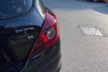 Vauxhall Corsa 1.4i 16v (100 PS) SXi 3 Door Petrol Hatchback Automatic 