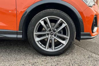 AUDI Q3 1.5 TFSI CoD 35 Black Edition SUV 5dr Petrol S Tronic Euro 6 (s/