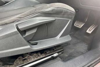 AUDI Q3 1.5 TFSI CoD 35 Black Edition SUV 5dr Petrol S Tronic Euro 6 (s/