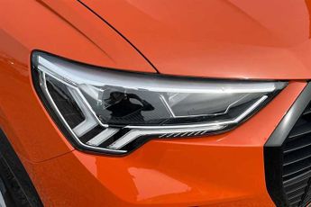 AUDI Q3 1.5 TFSI CoD 35 Black Edition SUV 5dr Petrol S Tronic Euro 6 (s/