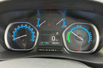 VAUXHALL VIVARO ELECTRIC 3100 50kWh Dynamic Platform Cab 2dr Electric Auto L1 (7.4kW Char