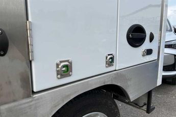 VAUXHALL VIVARO ELECTRIC 3100 50kWh Dynamic Platform Cab 2dr Electric Auto L1 (7.4kW Char