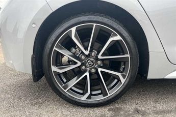 TOYOTA COROLLA 2.0 VVT-h Excel Hatchback 5dr Petrol Hybrid CVT Euro 6 (s/s) (18