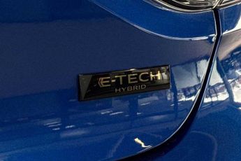 RENAULT CLIO 1.6 E-TECH techno Hatchback 5dr Petrol Hybrid Auto Euro 6 (s/s) 