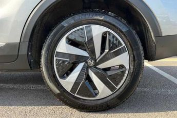 MG ZS 72.6kWh SE Long Range SUV 5dr Electric Auto (156 ps)