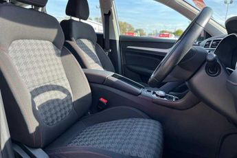 MG ZS 72.6kWh SE Long Range SUV 5dr Electric Auto (156 ps)