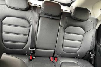 MG GS 1.5 TGI Exclusive SUV 5dr Petrol DCT Euro 6 (s/s) (160 ps)