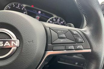 NISSAN JUKE 1.0 DIG-T N-Connecta SUV 5dr Petrol DCT Auto Euro 6 (s/s) (114 p