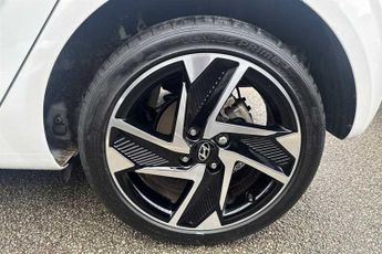 HYUNDAI i10 1.0 Premium Hatchback 5dr Petrol Auto Euro 6 (s/s) (63 ps)