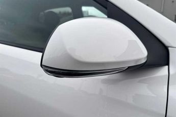 HYUNDAI i10 1.0 Premium Hatchback 5dr Petrol Auto Euro 6 (s/s) (63 ps)