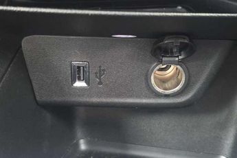 VAUXHALL MOKKA Electric 50kWh Elite Premium SUV 5dr Electric Auto (136 ps)