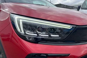Vauxhall Crossland 1.5 Turbo D Ultimate SUV 5dr Diesel Auto Euro 6 (s/s) (120 ps)