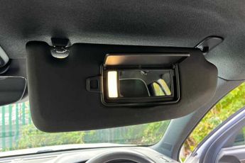 Volvo Xc40 2.0 B4 MHEV R-Design Pro SUV 5dr Petrol Hybrid Auto Euro 6 (s/s)