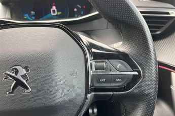 Peugeot E-2008 50kWh GT Premium SUV 5dr Electric Auto (136 ps)