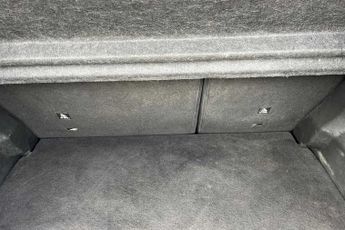 Peugeot E-2008 50 kWh (136 PS) GT Premium 5 Door Electric SUV Automatic