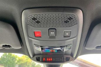 Peugeot E-2008 50 kWh (136 PS) GT Premium 5 Door Electric SUV Automatic