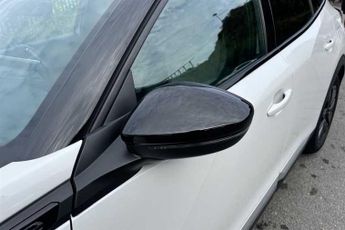 Peugeot E-2008 50 kWh (136 PS) GT Premium 5 Door Electric SUV Automatic