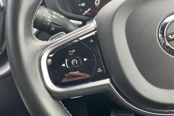 VOLVO XC60 2.0h T8 Twin Engine 11.6kWh R-Design SUV 5dr Petrol Plug-in Hybr