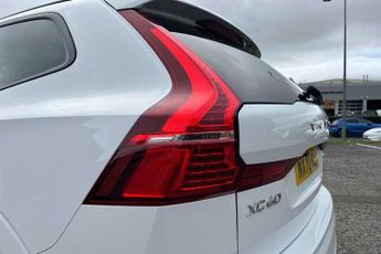VOLVO XC60 2.0h T8 Twin Engine 11.6kWh R-Design SUV 5dr Petrol Plug-in Hybr