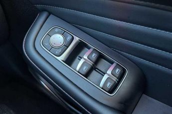 MG HS 1.5 T-GDI 16.6kWh Trophy SUV 5dr Petrol Plug-in Hybrid Auto Euro