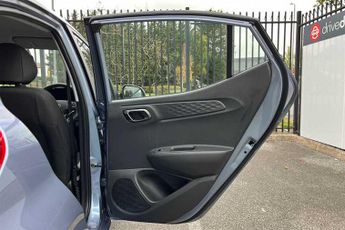 HYUNDAI i10 1.0 Advance Hatchback 5dr Petrol Auto Euro 6 (s/s) (63 ps)