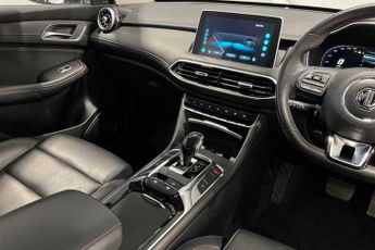 MG HS 1.5 T-GDI 16.6kWh SE SUV 5dr Petrol Plug-in Hybrid Auto Euro 6 (