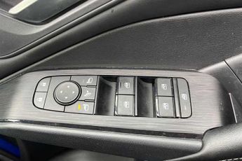 Nissan Qashqai 1.3 DIG-T MHEV (158 PS) Acenta Premium 5 Door Petrol Hybrid SUV 