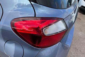 HYUNDAI i10 1.2 Premium Hatchback 5dr Petrol Auto Euro 6 (s/s) (79 ps)