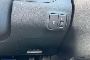 HYUNDAI i10 1.2 Premium Hatchback 5dr Petrol Auto Euro 6 (s/s) (79 ps)