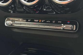 MERCEDES-BENZ GLA 2.0 GLA200d Sport (Executive) SUV 5dr Diesel 8G-DCT Euro 6 (s/s)