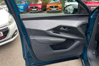 Peugeot E-3008 73kWh GT SUV 5dr Electric Auto (210 ps)