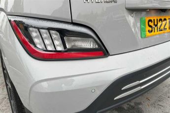 Hyundai KONA 64kWh Premium SUV 5dr Electric Auto (10.5kW Charger) (204 ps)