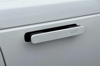 LAND ROVER RANGE ROVER VELAR 2.0 D180 R-Dynamic SE SUV 5dr Diesel Auto 4WD Euro 6 (s/s) (180