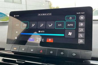 MG MG4 EV 51kWh SE Hatchback 5dr Electric Auto (170 ps)