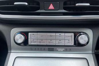 HYUNDAI KONA 64kWh Ultimate SUV 5dr Electric Auto (10.5kW Charger) (204 ps)