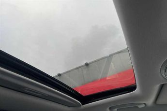 HYUNDAI KONA 64kWh Ultimate SUV 5dr Electric Auto (10.5kW Charger) (204 ps)