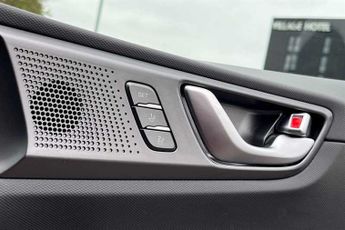HYUNDAI IONIQ 38.3kWh Premium SE Hatchback 5dr Electric Auto (136 ps)