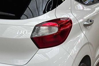 HYUNDAI i10 1.2 Premium Hatchback 5dr Petrol Auto Euro 6 (s/s) (79 ps)