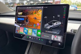 TESLA MODEL 3 (Dual Motor) Long Range Saloon 4dr Electric Auto 4WDE (346 ps)