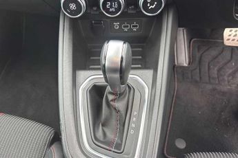 Renault Clio 1.3 TCe RS Line Hatchback 5dr Petrol EDC Euro 6 (s/s) (130 ps)