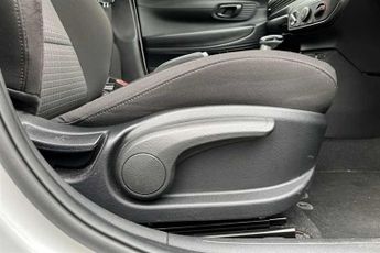 HYUNDAI i20 1.0 T-GDi MHEV SE Connect Hatchback 5dr Petrol Hybrid DCT Euro 6