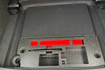 MG MG4 EV 64kWh Trophy Long Range Hatchback 5dr Electric Auto (203 ps)