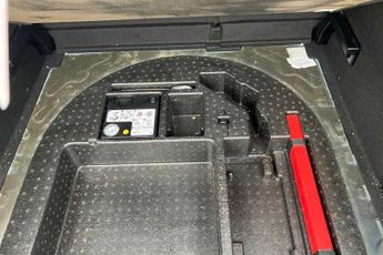 MG ZS 44.5kWh Exclusive SUV 5dr Electric Auto (143 ps)