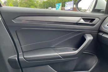 VOLKSWAGEN T-ROC 2.0 TDI Style SUV 5dr Diesel DSG Euro 6 (s/s) (150 ps)