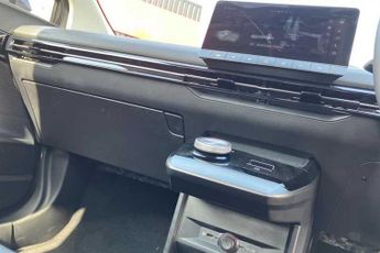 MG MG4 EV 49kWh SE Hatchback 5dr Electric Auto (170 ps)