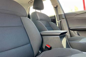 MG MG4 EV 49kWh SE Hatchback 5dr Electric Auto (170 ps)