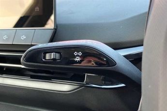 MG MG4 EV 49kWh SE Hatchback 5dr Electric Auto (170 ps)